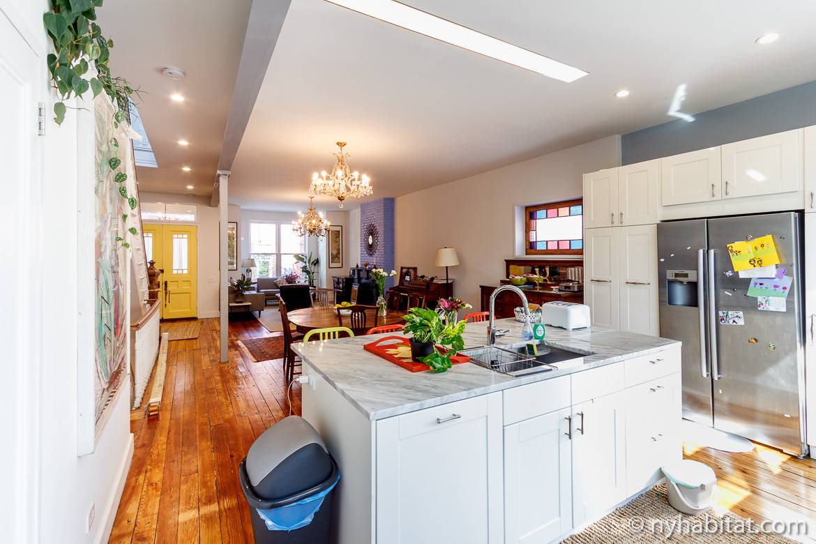 Image of kitchen of apartment NY-16202