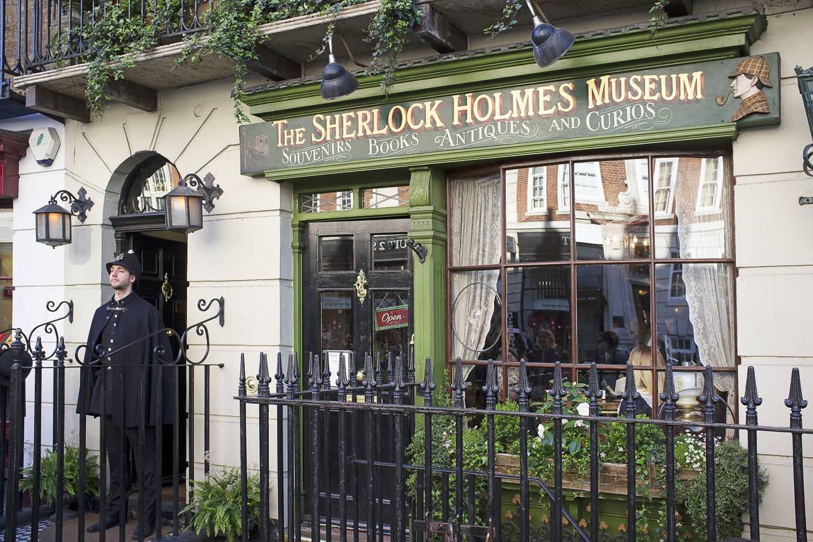 Image of the exterior of the Sherlock Holmes museum on Baker Street, London