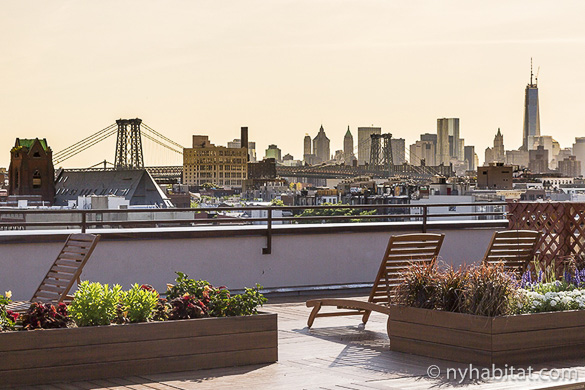 Image of the rooftop terrace at studio NY-16669