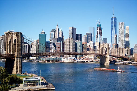 view of the Financial District, with Brooklyn Bridge in the foreground