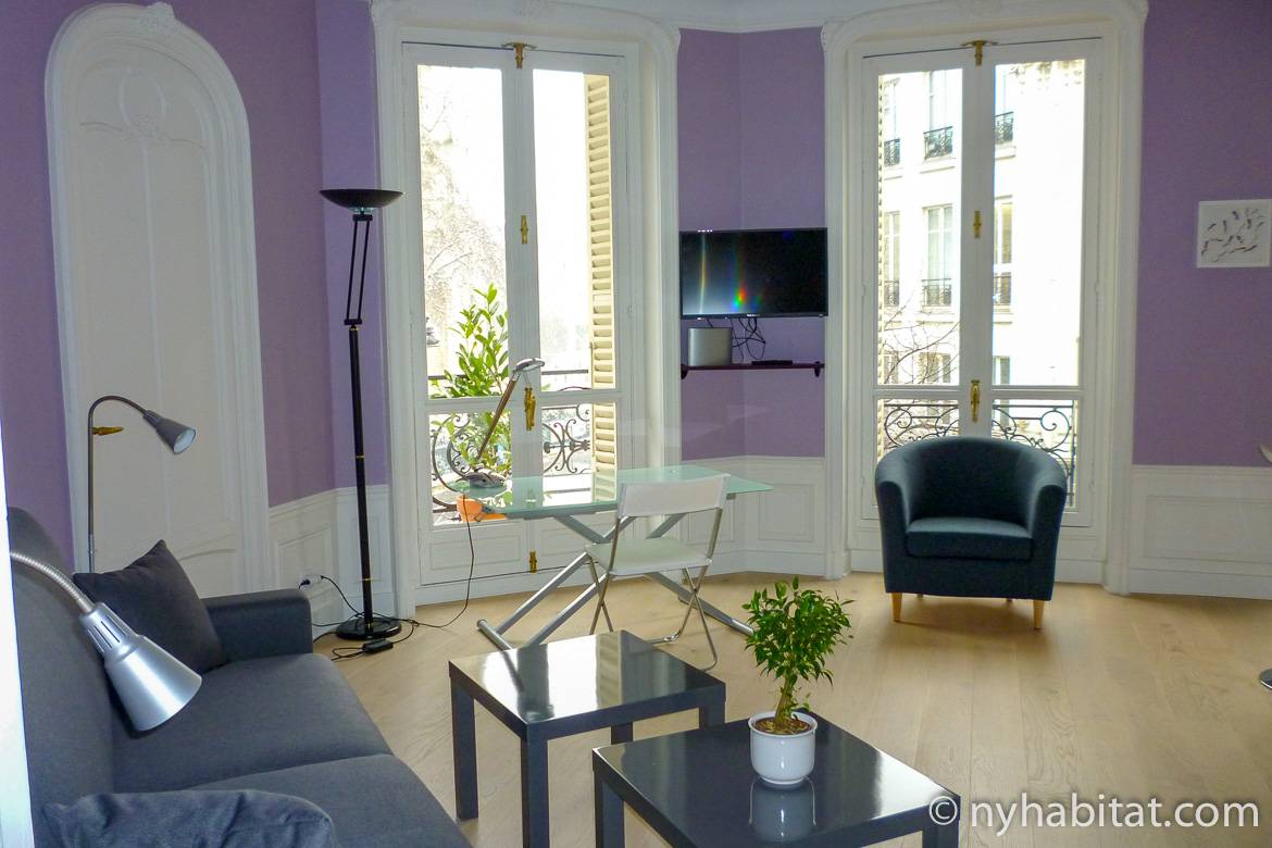 Image of apartment PA-4701 with French windows