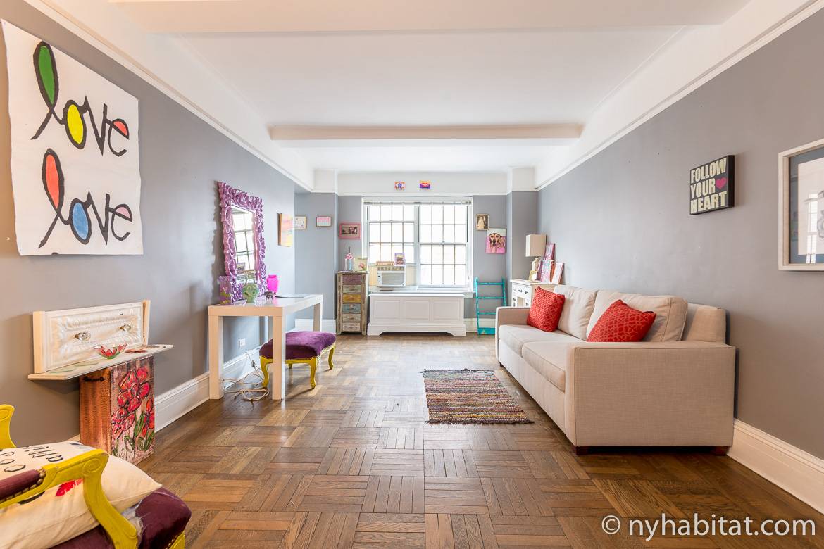 Image of living room of apartment share NY-16780 on Upper West Side