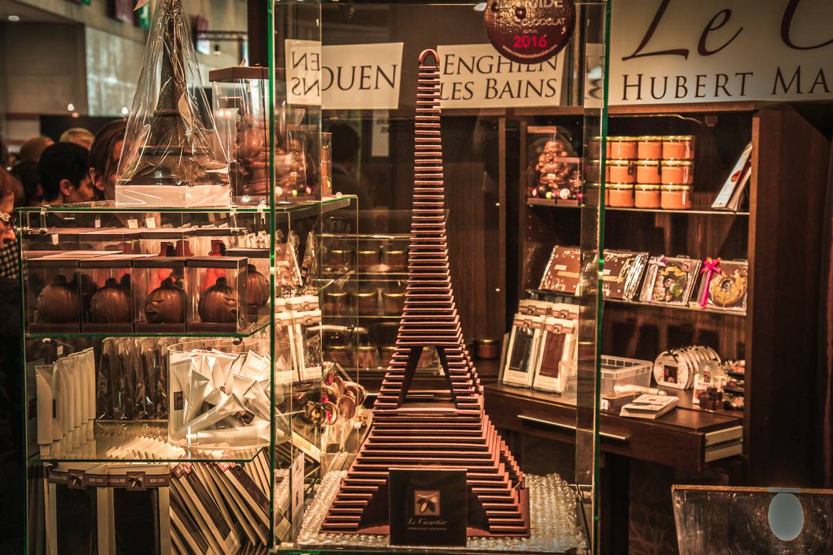 Image of the Eiffel Tower made out of chocolate for Salon du Chocolat.