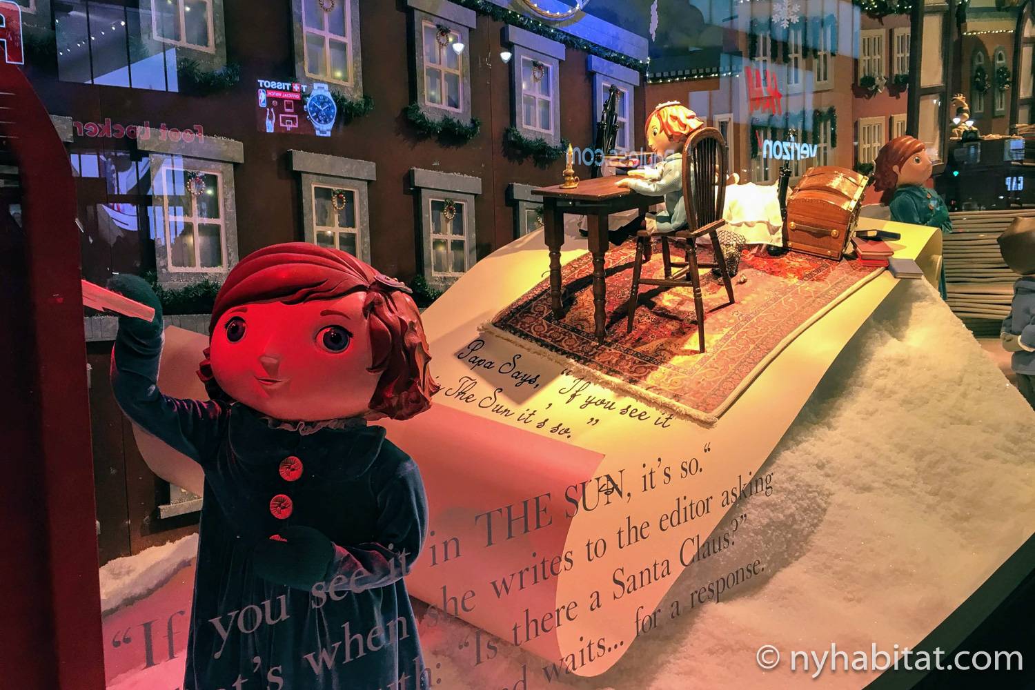 Image of Macy’s Miracle on 34th Street holiday windows.