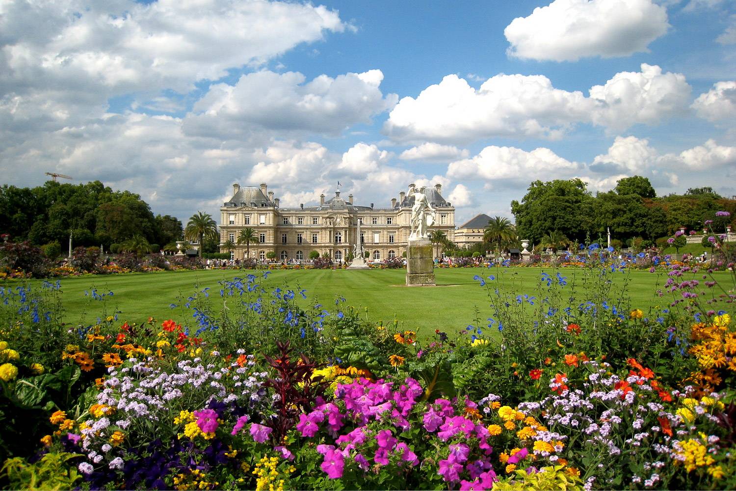 Photo - seven ways enjoy paris spring flowers musee luxembourg