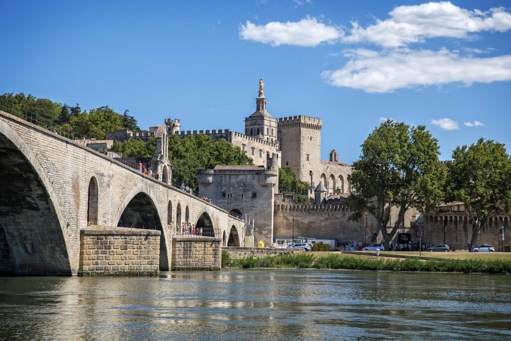 The city of Avignon [Photo credit: Gilles Lagnel/Pixabay]