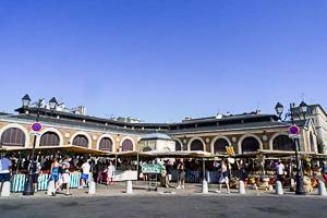 Bild des Rive Droite Markts in der Stadt