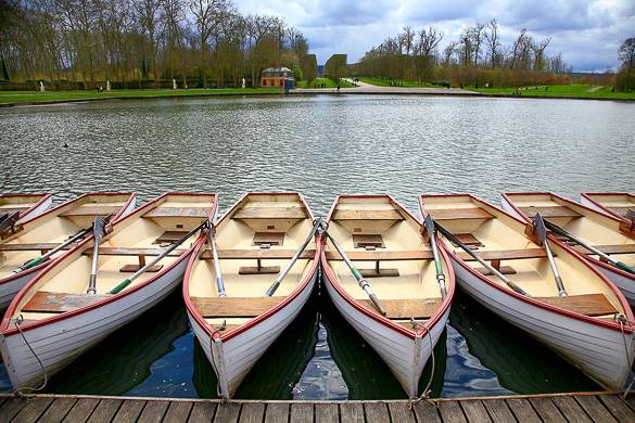 Bild des Grand Canals und der Ruderboote in den Gärten von Versailles