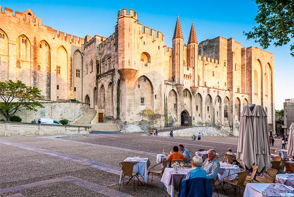 Bild des Päpstlichen Palastes in Avignon