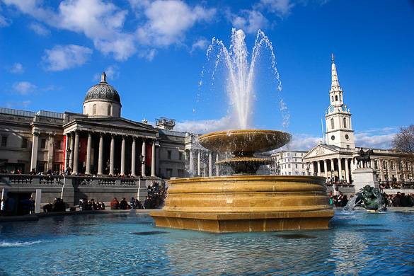 Foto der National Gallery am Trafalgar Square, London