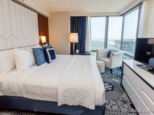 Bild einer Studiowohnung mit King-Bett in Midtown West