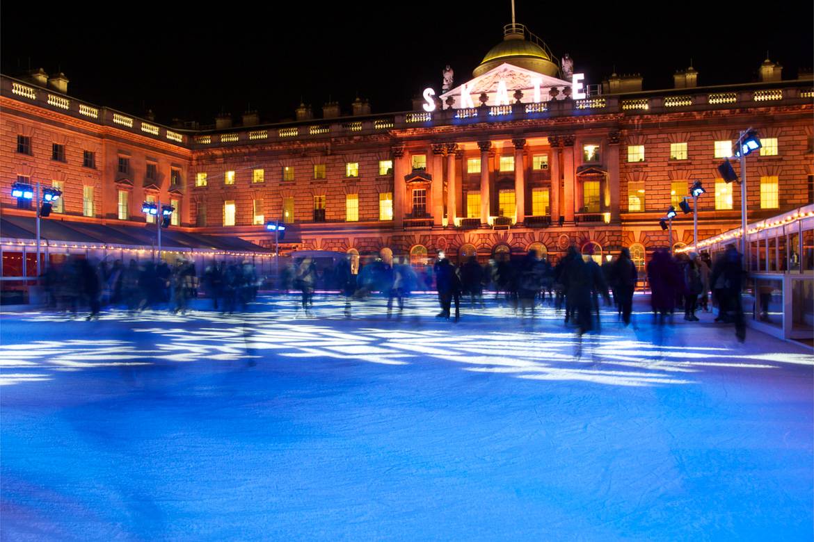 Die Freiluft-Eisbahn am Somerset House