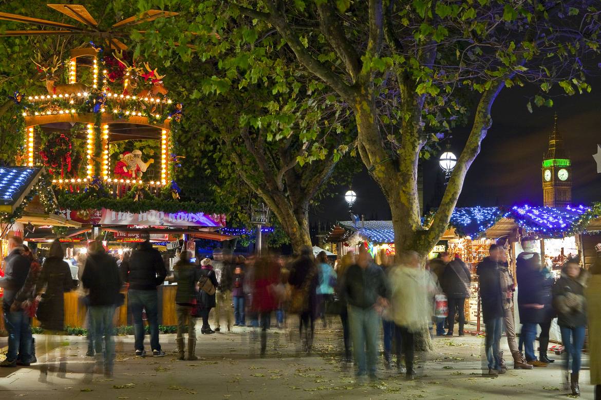 Der Southbank Weihnachtsmarkt an der Themse