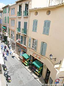 Location de vacances dans le Sud de la France. Photo de la vue d'un appartement T1 à Saint Tropez, Côte d'Azur (PR 630)