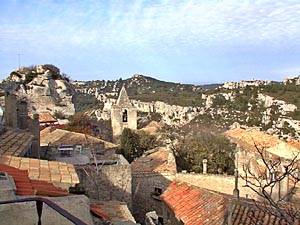 Location en Bed and Breakfast dans le sud de la France. Photo de la vue d'un appartement T4 aux Baux de Provence (PR-248).