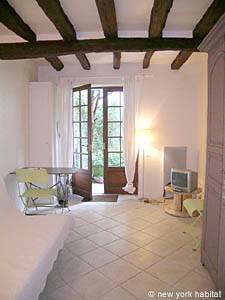Location de vacances à Paris. Photo d'un appartement T1 à Saint Michel, Saint Germain (PA-3548)