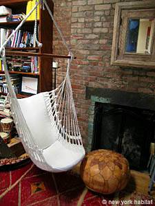 Location meublée à New York. Photo d'un appartement T1 dans l'East Village, Lower East Side (NY-12893)