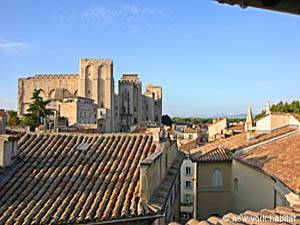 Avignon, emblème historique de la Provence