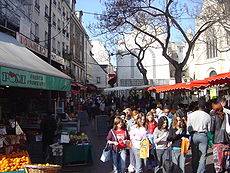 Le marché de la rue Mouffetard à Paris