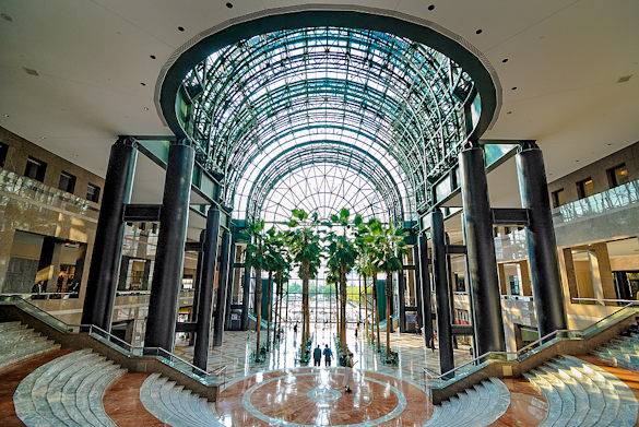 Le spectaculaire atrium de verre du Winter Garden - World Financial Center - Manhattan