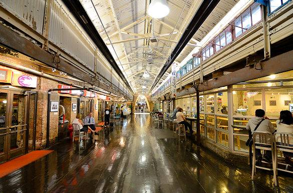 Une photographie du Chelsea Market de Manhattan