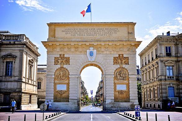 Photo de l’Arc de Triomphe de Montpellier, rue Foch