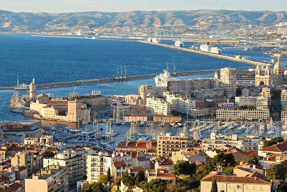 Photo du Vieux-Port de Marseille, des nouveaux ports et de la Mer Méditerranée