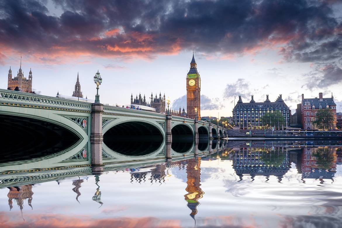 Le pont de Westminster et Big Ben au coucher de soleil