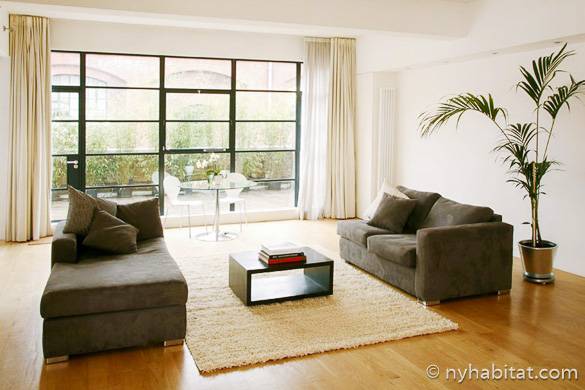 Photographie du séjour du loft meublé LN-247