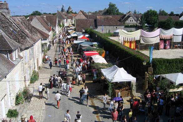 Photo d’une fête médiévale dans le village de Provins