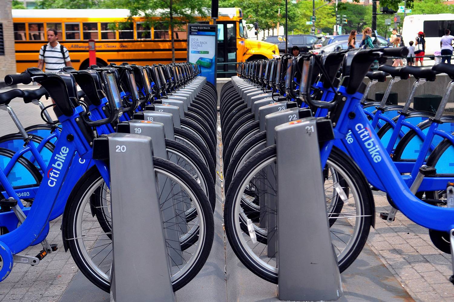 Photo de Citi Bikes sur une station de vélopartage à New York.
