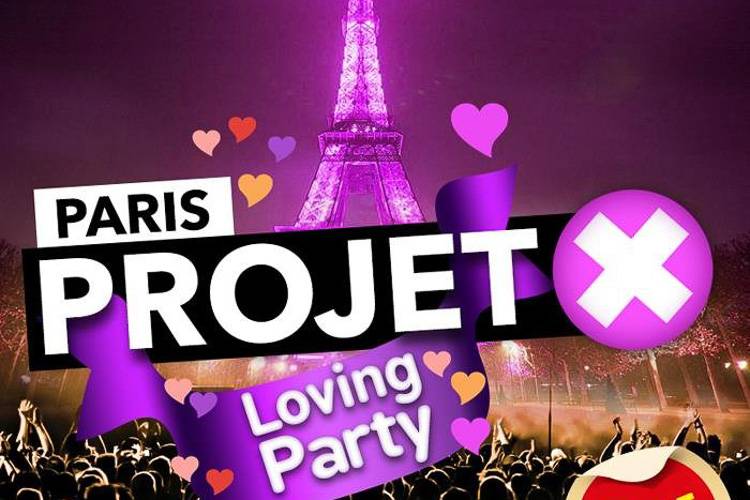 Image d'une publicité pour une soirée avec des gens qui dansent devant la Tour Eiffel illuminée en violet (Crédit Photo : parisbouge.com)