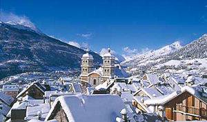Briançon coperta di neve, nelle Alpi francesi