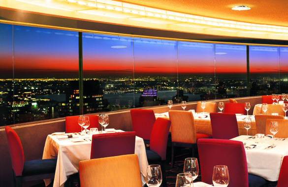 Foto del ristorante The View e della sua vista panoramica su New York