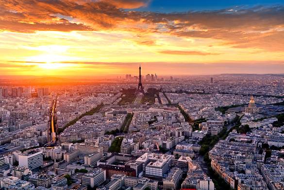 Immagine di un tramonto a Parigi dalla Tour Montparnasse
