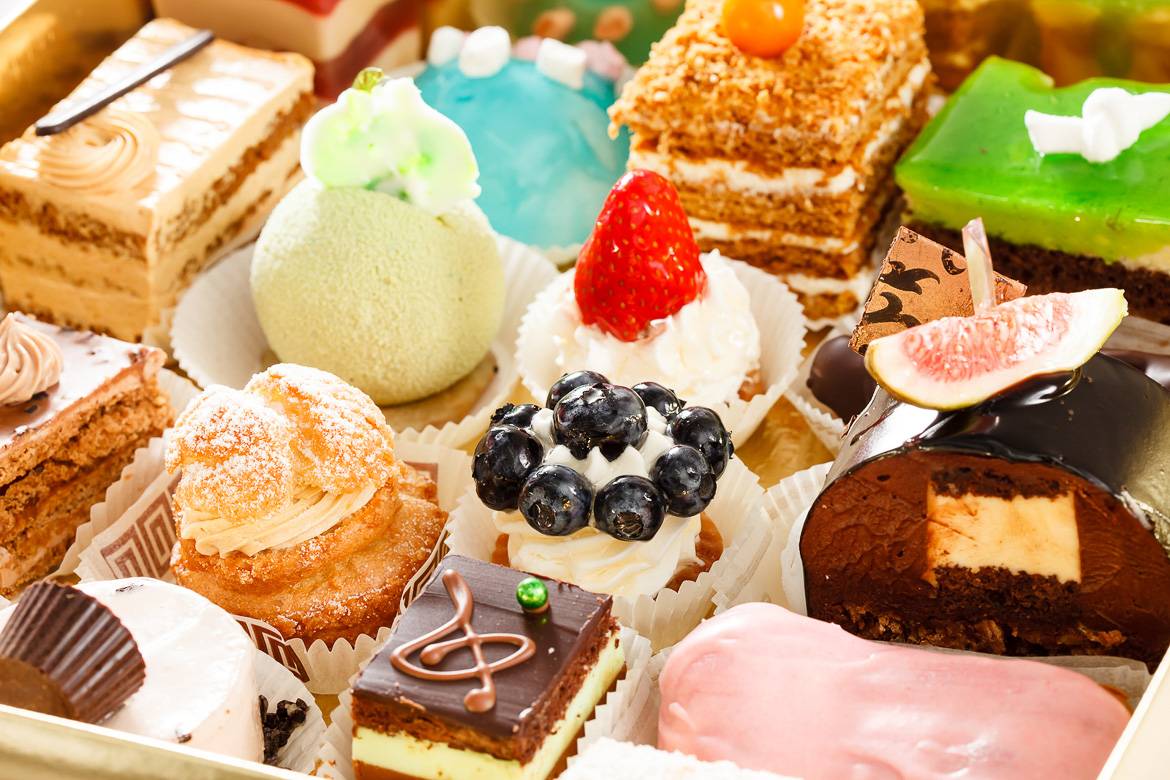 Parigi è il posto migliore per mangiare favolosi pasticcini. Abbiamo mentito riguardo alla scienza.