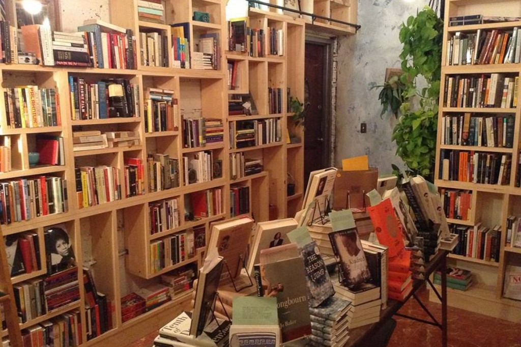Immagine dell’interno di Hullabaloo Books
