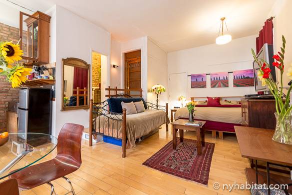 Immagine della colorata e fiorita casa vacanze monolocale NY-11966 nell’East Village