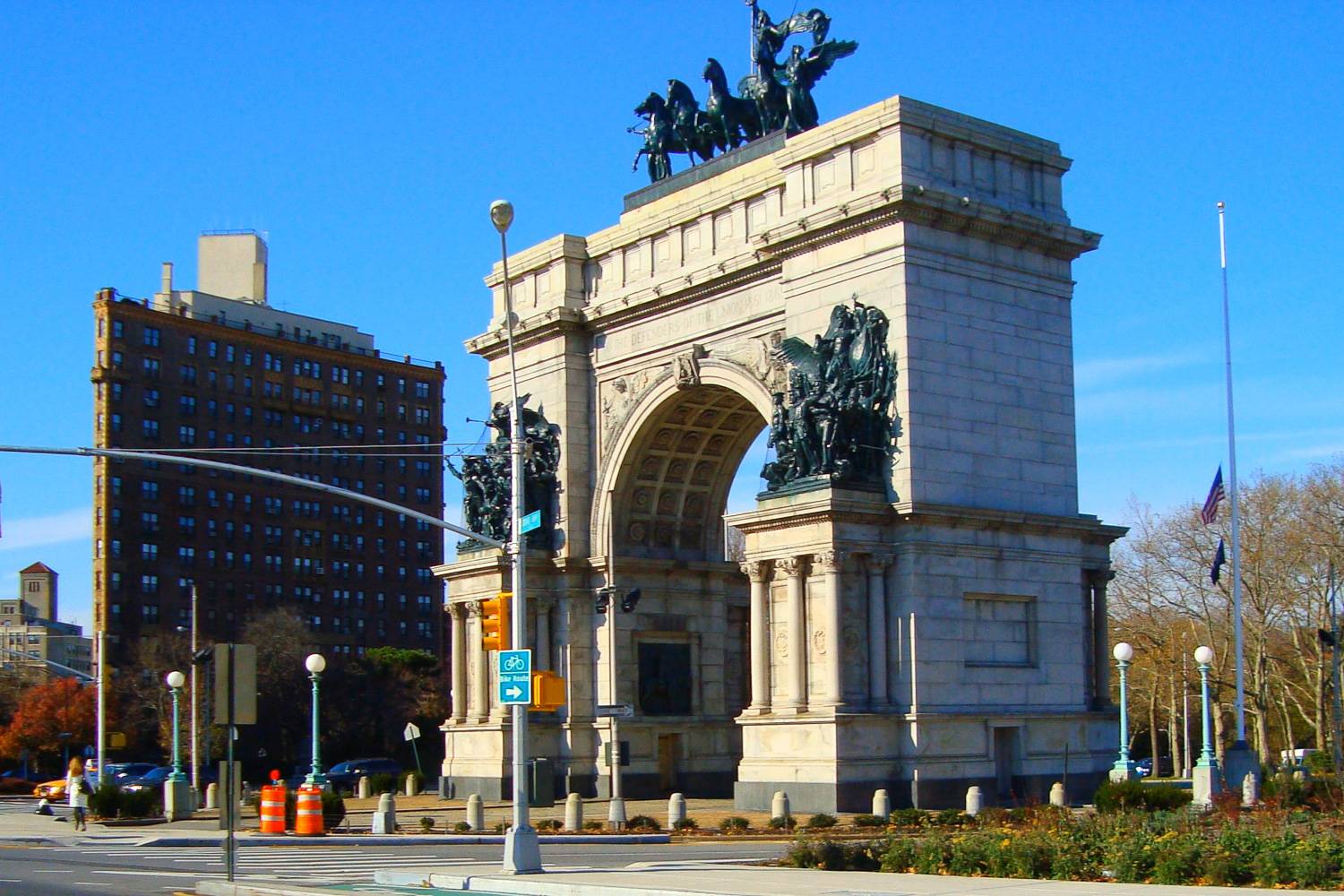 Immagine del Grand Army Plaza a Prospect Park durante il giorno.