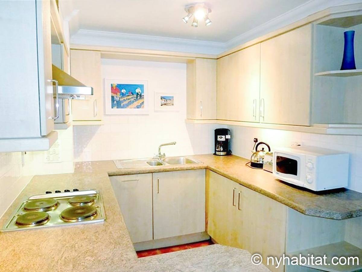Cucina - Photo 1 di 3