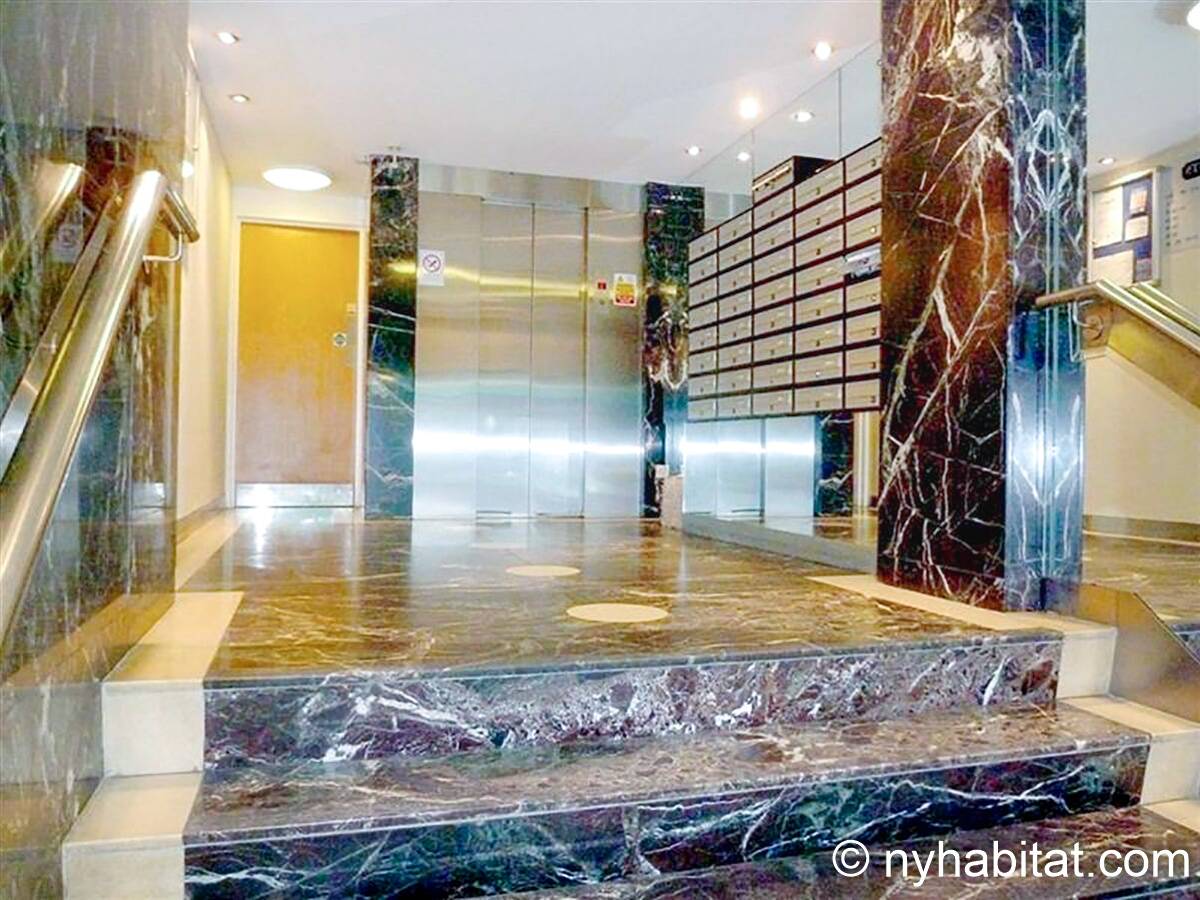 Altro - Photo 1 di 2