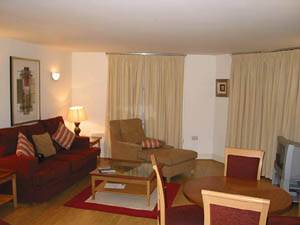 London - 2 Bedroom accommodation - Apartment reference LN-370