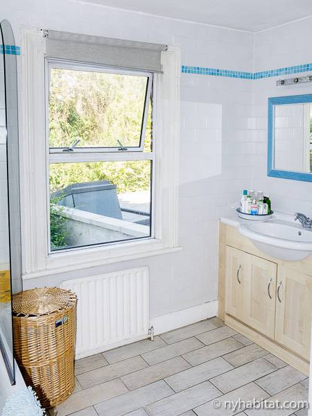 Badezimmer 1 - Photo 2 von 2