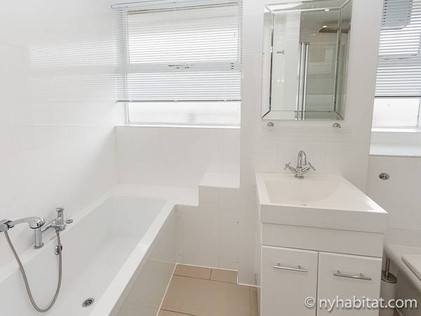 Bagno - Photo 1 di 3