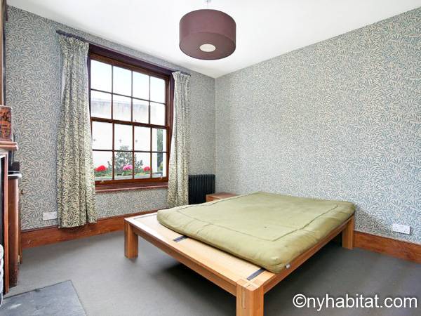Schlafzimmer 1 - Photo 2 von 3