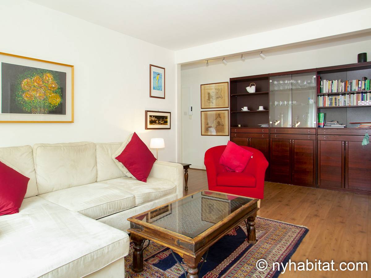 Living room - Photo 5 of 5