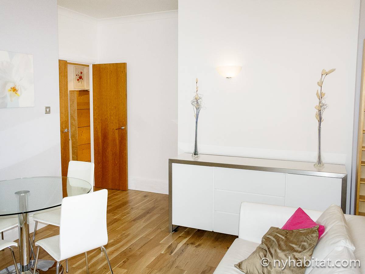 London Apartment 2 Bedroom Apartment Rental in Lambeth (LN1255)