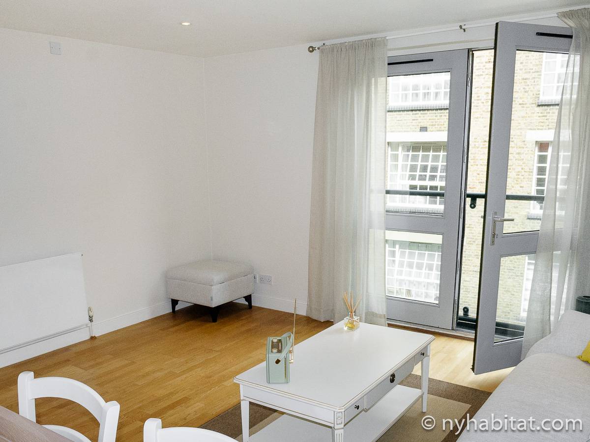London Apartment 2 Bedroom Apartment Rental in Bermondsey (LN1272)