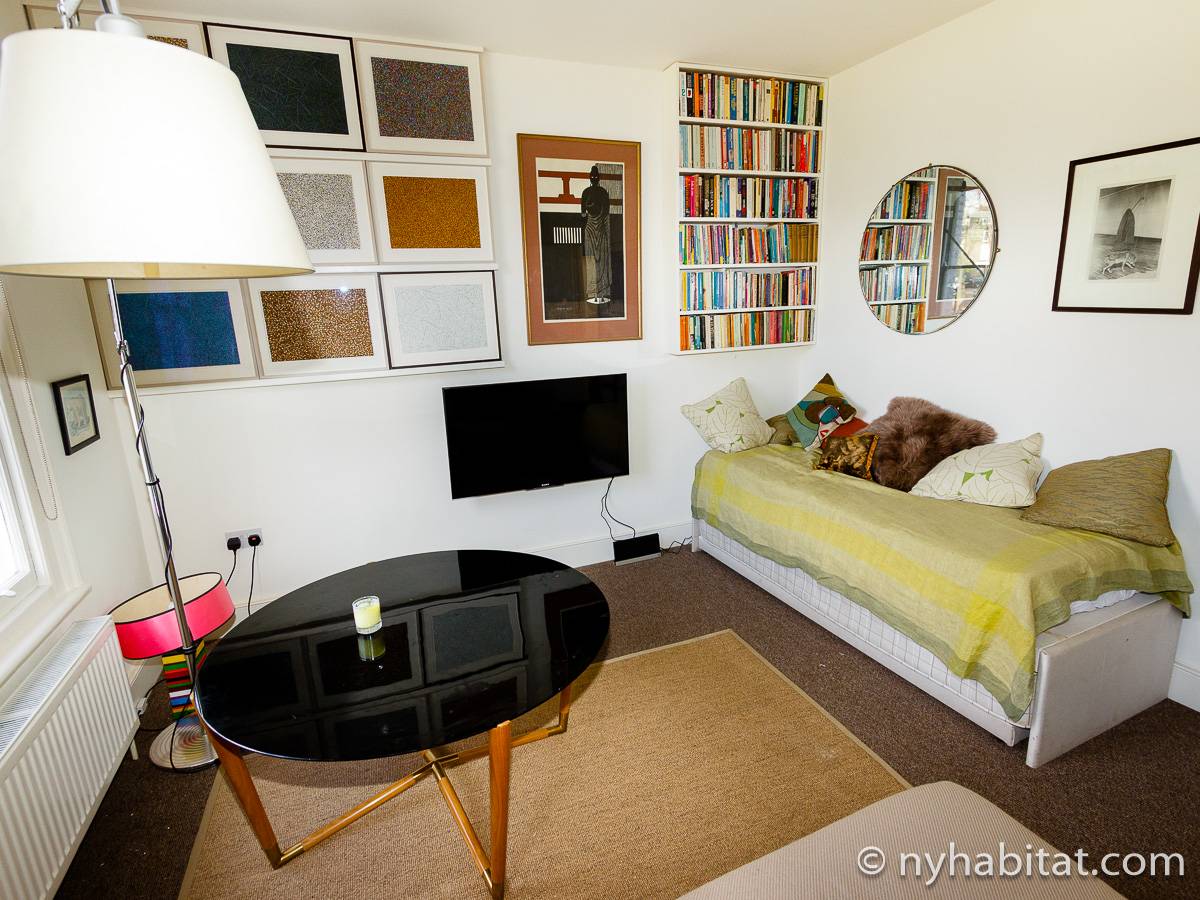 London Apartment 2 Bedroom Duplex Apartment Rental in Camden Town