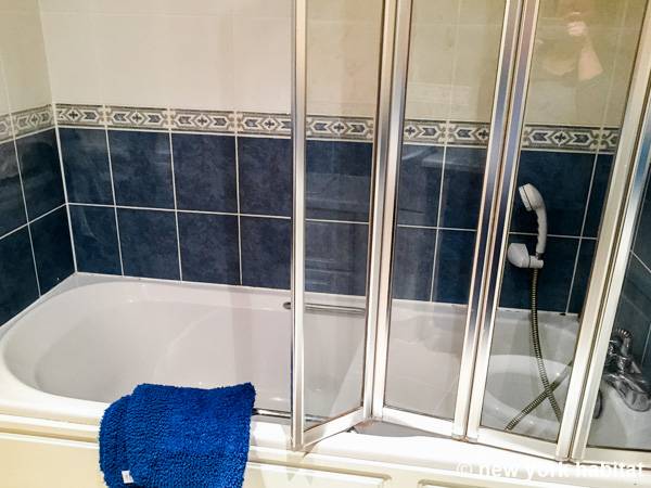 Bagno 1 - Photo 1 di 3